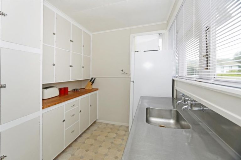 Photo of property in 50 Ihaia Road, Opunake, 4616