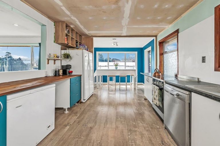 Photo of property in 73 Bentley Street, Russley, Christchurch, 8042