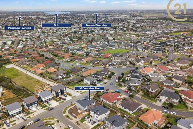 Photo of property in 10 Crestview Rise, Papakura, 2110