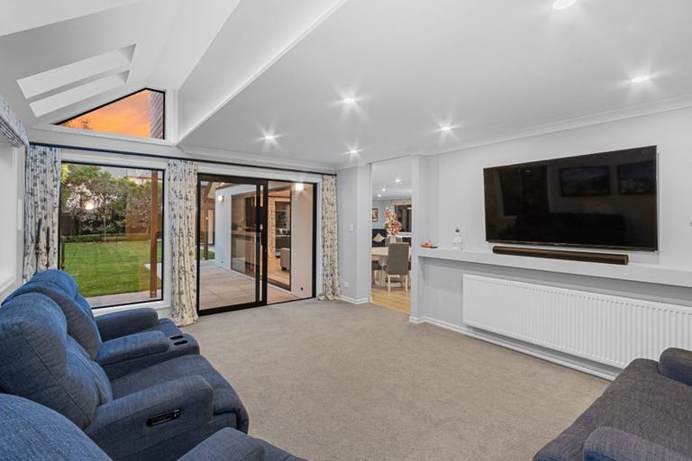 Photo of property in 7 Glandovey Road, Fendalton, Christchurch, 8052