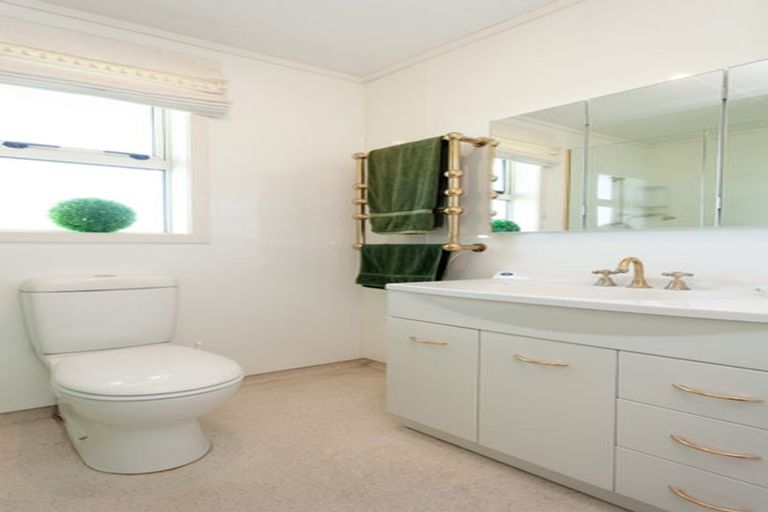 Photo of property in 3 Mcmillan Road, Tirau, 3484