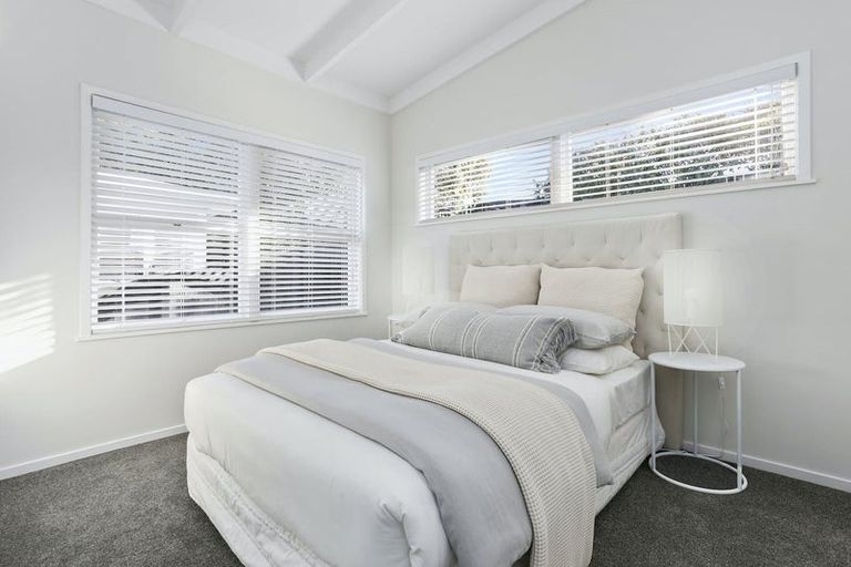 Photo of property in 1/237 Rangatira Road, Beach Haven, Auckland, 0626