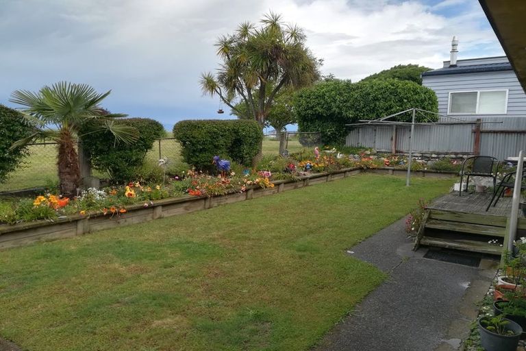 Photo of property in 35 Trewavas Street, Motueka, 7120