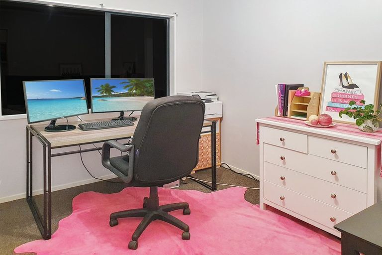 Photo of property in 41 Reynolds Road, Pukekohe, 2120