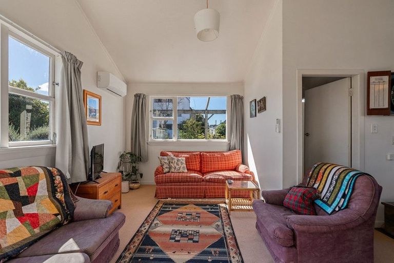 Photo of property in 11 Cardall Street, Newtown, Wellington, 6021