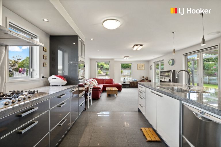 Photo of property in 9 Holyport Close, Fairfield, Dunedin, 9018