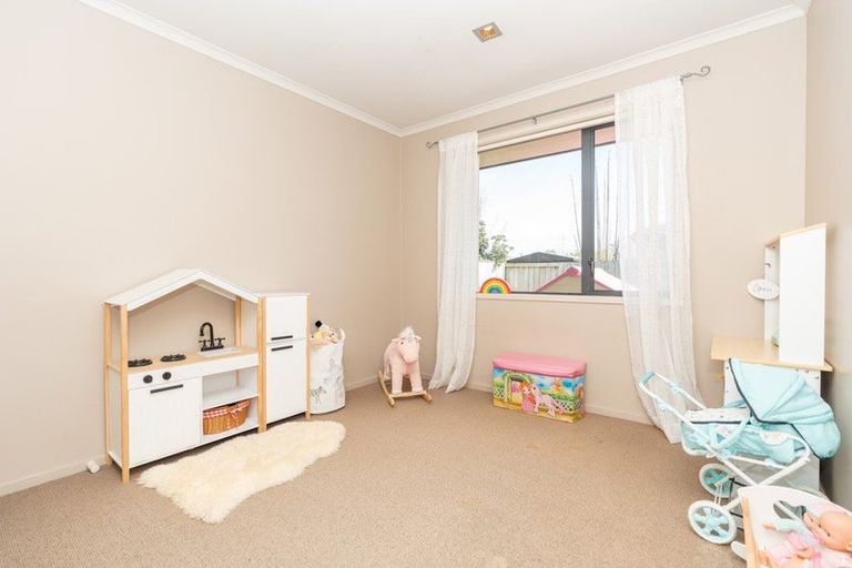 Photo of property in 25 Thomas Road, Huntington, Hamilton, 3210