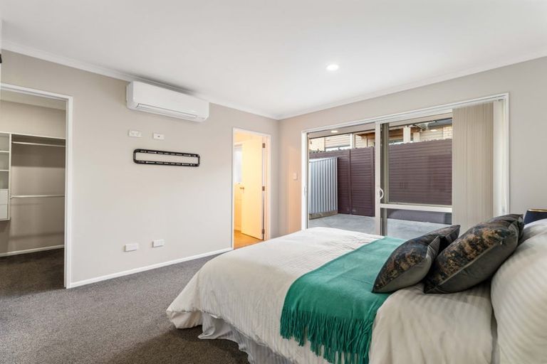 Photo of property in 24 Goh Place, Manurewa, Auckland, 2105
