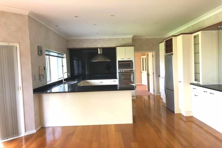 Photo of property in 23 Lansell Drive, East Tamaki Heights, Auckland, 2016