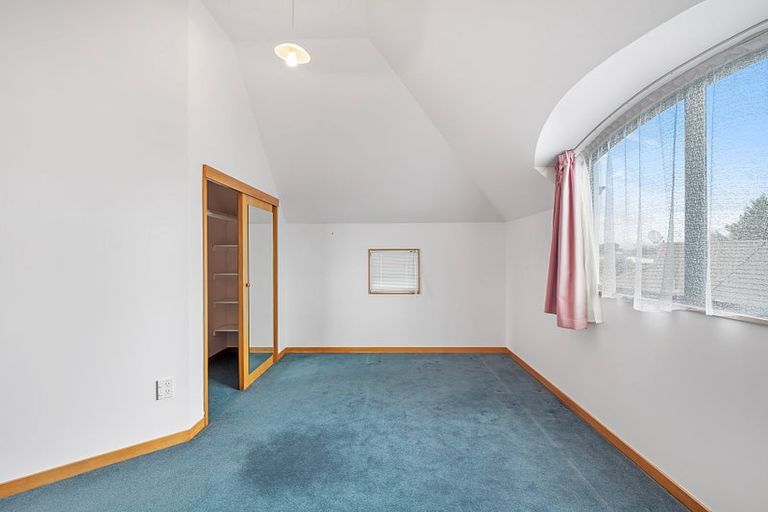 Photo of property in 3 Balcairn Place, Terrace End, Palmerston North, 4410