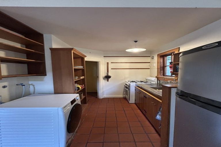 Photo of property in 90 Glenmore Street, Northland, Wellington, 6012