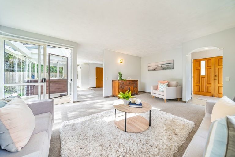 Photo of property in 2/35 Manuka Street, Stokes Valley, Lower Hutt, 5019