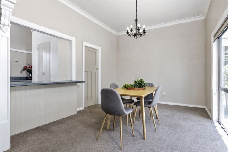 Photo of property in 178 Main Street, Greytown, 5712