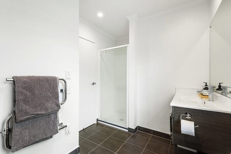 Photo of property in 6 Lester Street, Hobsonville, Auckland, 0616