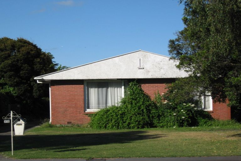 Photo of property in 416 Memorial Avenue, Burnside, Christchurch, 8053