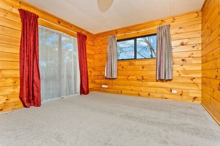 Photo of property in 2/101 Stredwick Drive, Torbay, Auckland, 0630