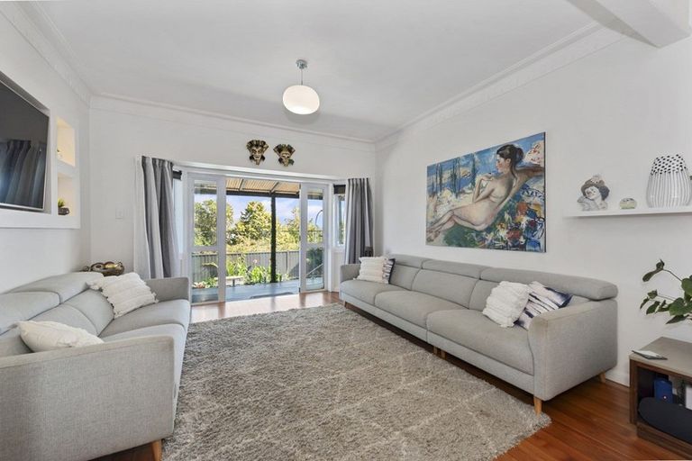 Photo of property in 9 Alison Street, Hamilton Lake, Hamilton, 3204