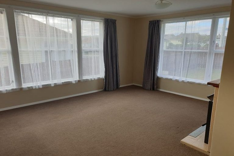 Photo of property in 11a Castor Crescent, Cannons Creek, Porirua, 5024