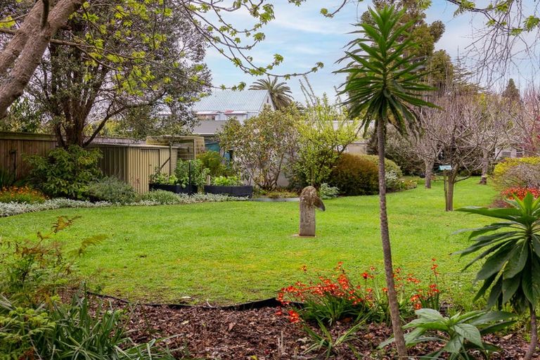 Photo of property in 249 Te Moana Road, Waikanae, 5036