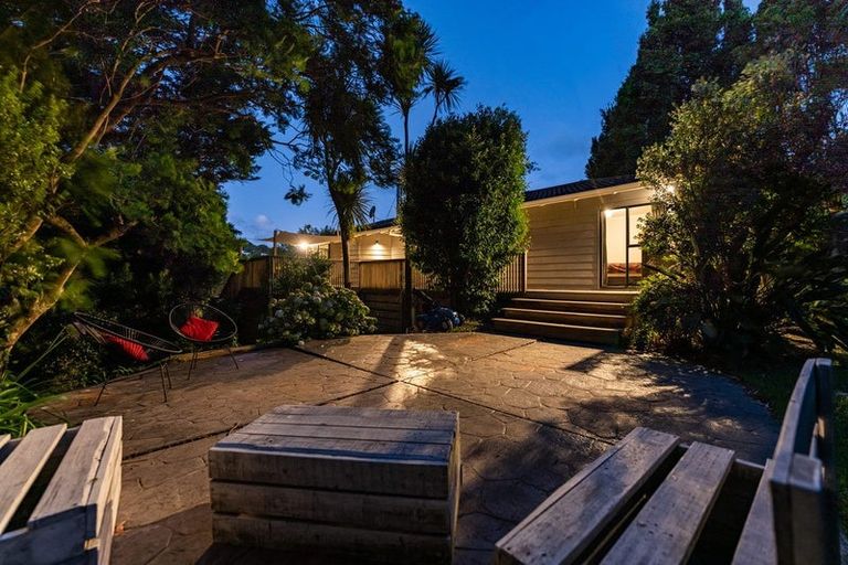 Photo of property in 66 Gledstane Road, Stanmore Bay, Whangaparaoa, 0932