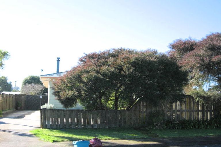 Photo of property in 116 Cargill Street, Papakura, 2110