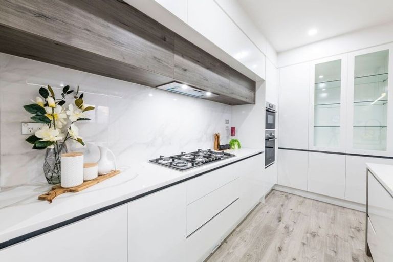 Photo of property in 42 Tir Conaill Avenue, Flat Bush, Auckland, 2019