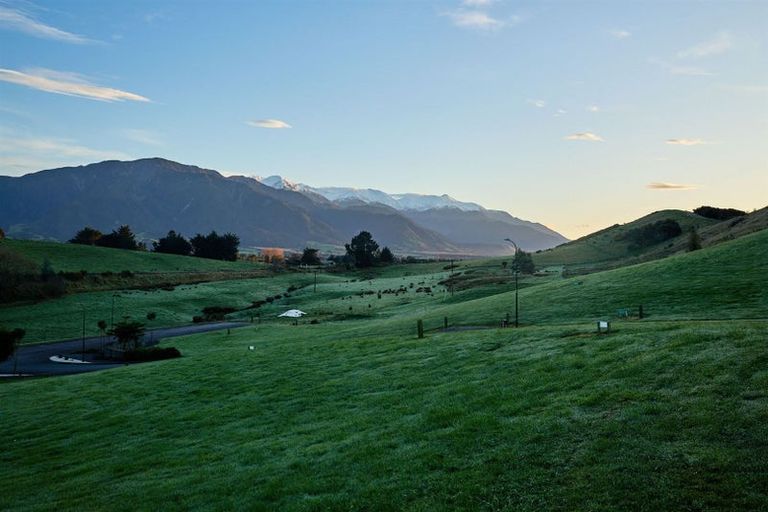 Photo of property in 6 Knowles Crescent, Kaikoura Flat, Kaikoura, 7371