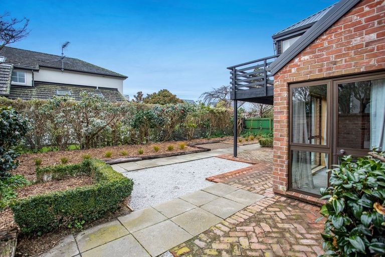 Photo of property in 1/28 Thornycroft Street, Fendalton, Christchurch, 8052