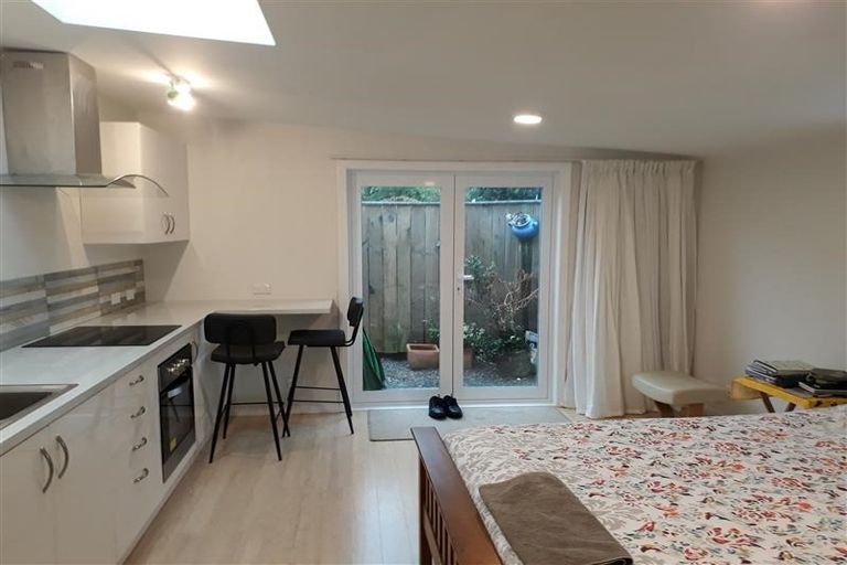 Photo of property in 231 The Esplanade, Petone, Lower Hutt, 5012