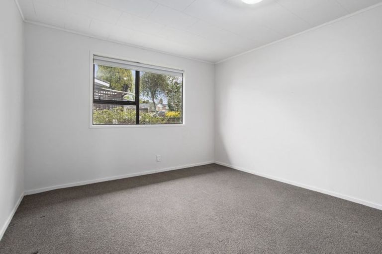Photo of property in 30 Beechdale Crescent, Pakuranga Heights, Auckland, 2010