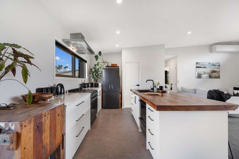 Photo of property in 171 Rangiora Crescent, Matarangi, Whitianga, 3592