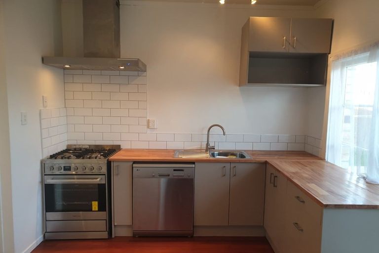 Photo of property in 16 Brookfield Street, Hamilton East, Hamilton, 3216