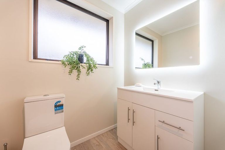 Photo of property in 115 Main North Road, Geraldine, 7930