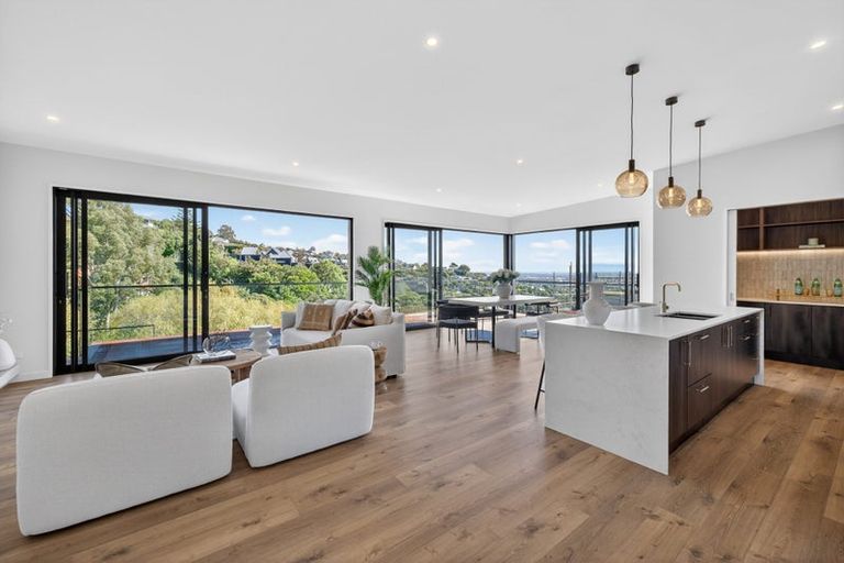 Photo of property in 69 Longhurst Terrace, Cashmere, Christchurch, 8022