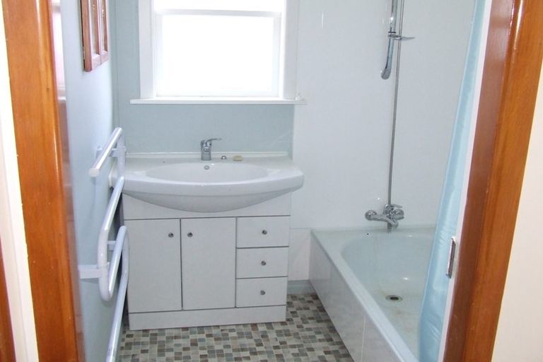 Photo of property in 25 Pollard Street, Wainuiomata, Lower Hutt, 5014