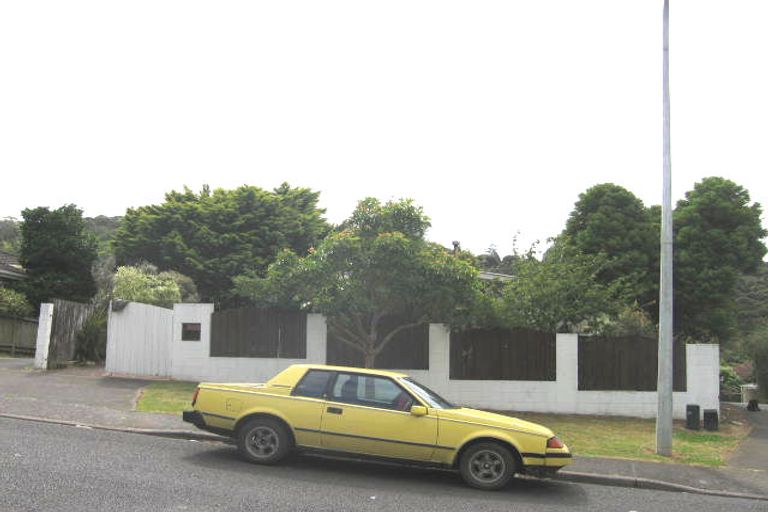Photo of property in 12 Glastron Place, Bayview, Auckland, 0629