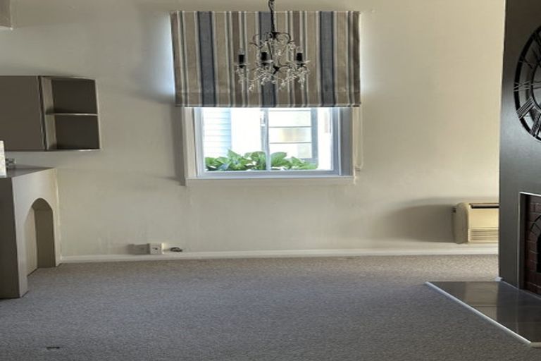 Photo of property in 17 Fernhill Terrace, Wadestown, Wellington, 6012