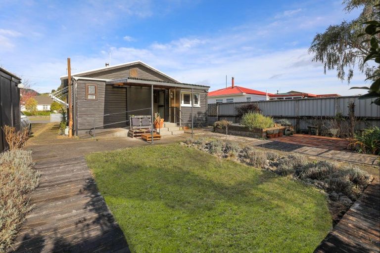 Photo of property in 12 Ngatai Street, Taumarunui, 3920