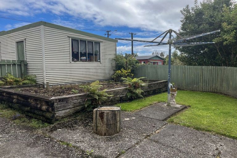 Photo of property in 32 Ranfurly Street, Runanga, 7803