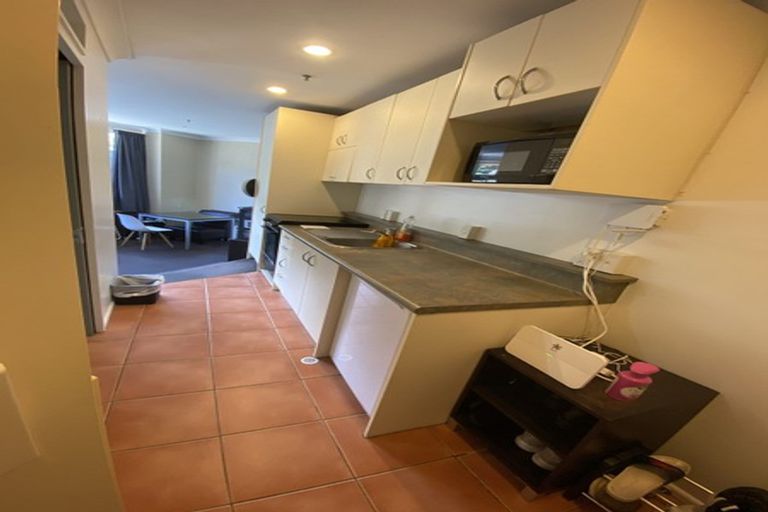 Photo of property in Terrace Garden Apartments, 1c/120 The Terrace, Wellington Central, Wellington, 6011