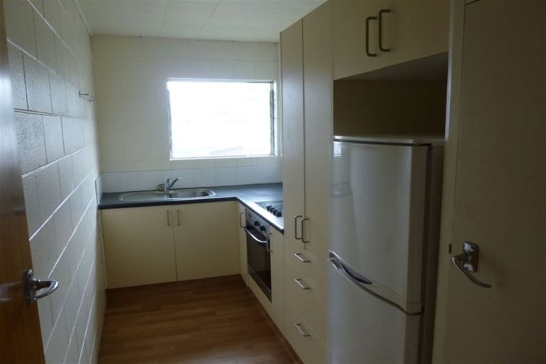 Photo of property in 8/5 Tralee Place, Hillcrest, Hamilton, 3216