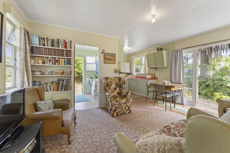 Photo of property in 39a Tasman Road, Otaki Beach, Otaki, 5512