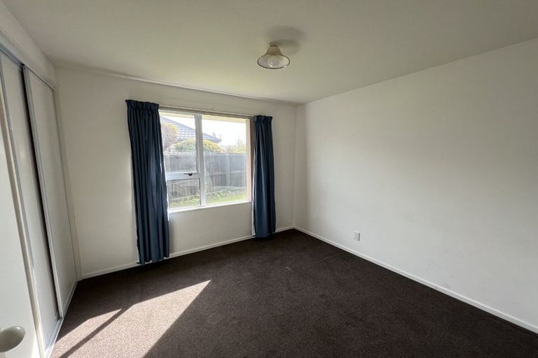 Photo of property in 9a Topham Lane, Hornby, Christchurch, 8042