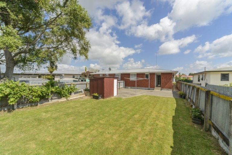 Photo of property in 48a Herbert Avenue, Cloverlea, Palmerston North, 4412