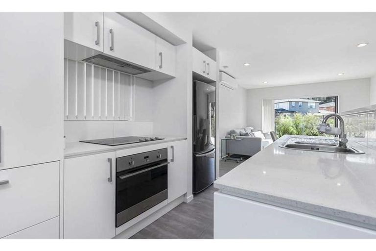 Photo of property in 50 Makamaka Lane, Albany Heights, Auckland, 0632