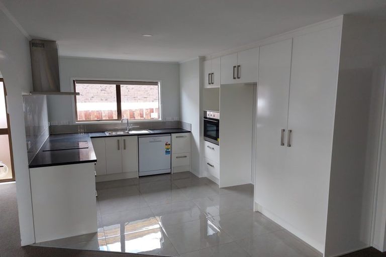 Photo of property in 4 Banksia Place, Goodwood Heights, Auckland, 2105
