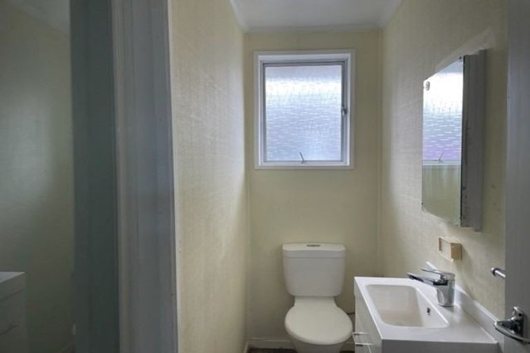 Photo of property in 31 Knowles Street, Terrace End, Palmerston North, 4410