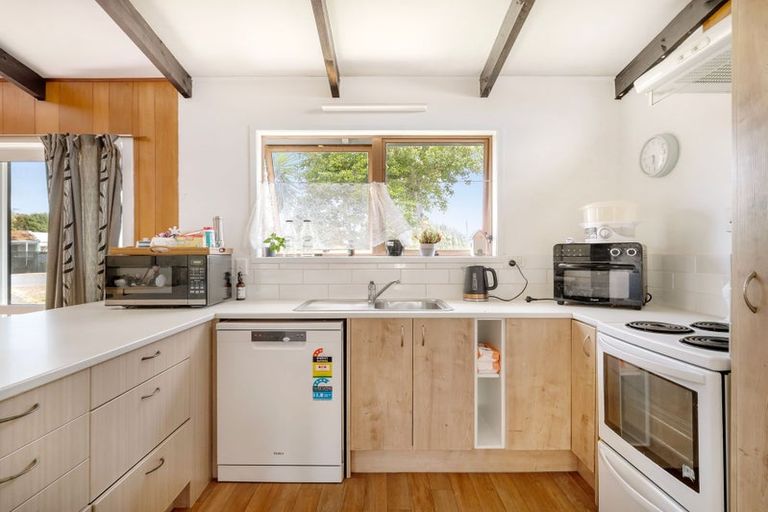 Photo of property in 33a Ladies Mile, Manly, Whangaparaoa, 0930