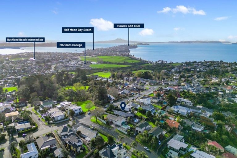 Photo of property in 81 Bleakhouse Road, Howick, Auckland, 2014