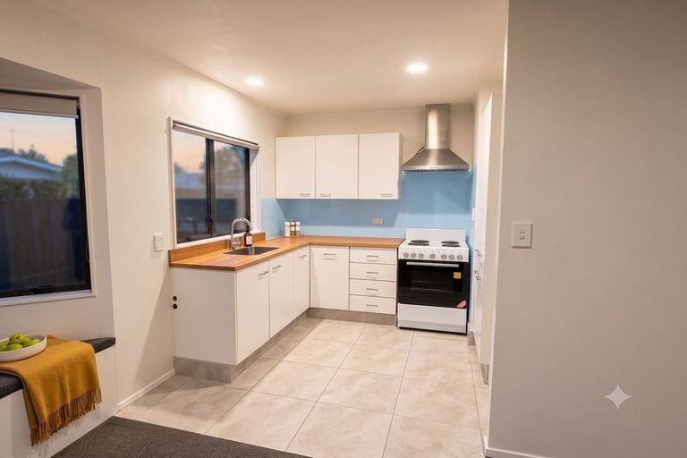 Photo of property in 27a Willoughby Avenue, Howick, Auckland, 2014